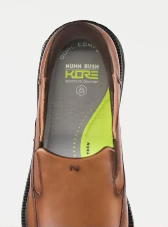 Gif features the Nunn Bush EZ on heel on the KORE Icon EZ Moc Toe Slip On. 