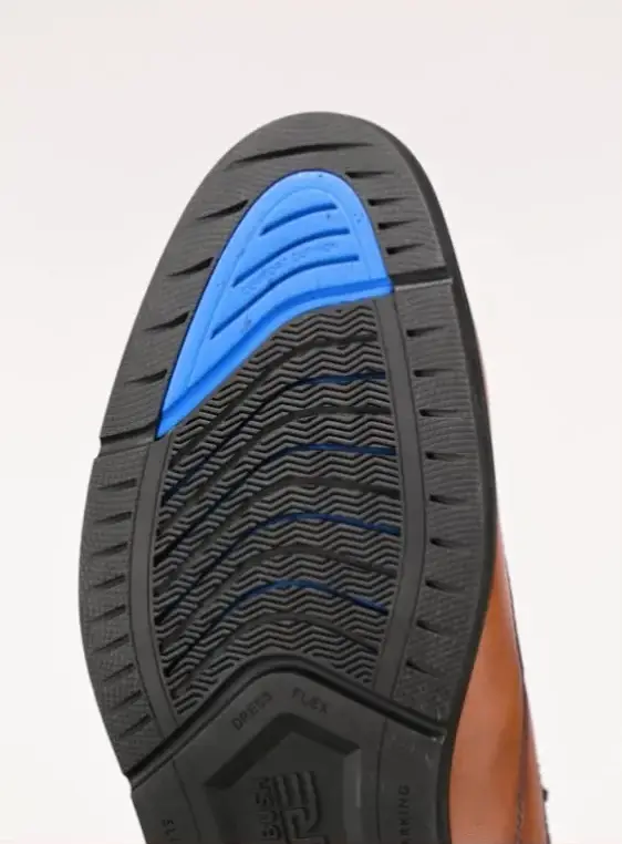 Gif features the Nunn Bush EZ on heel on the KORE Icon EZ Moc Toe Slip On. 