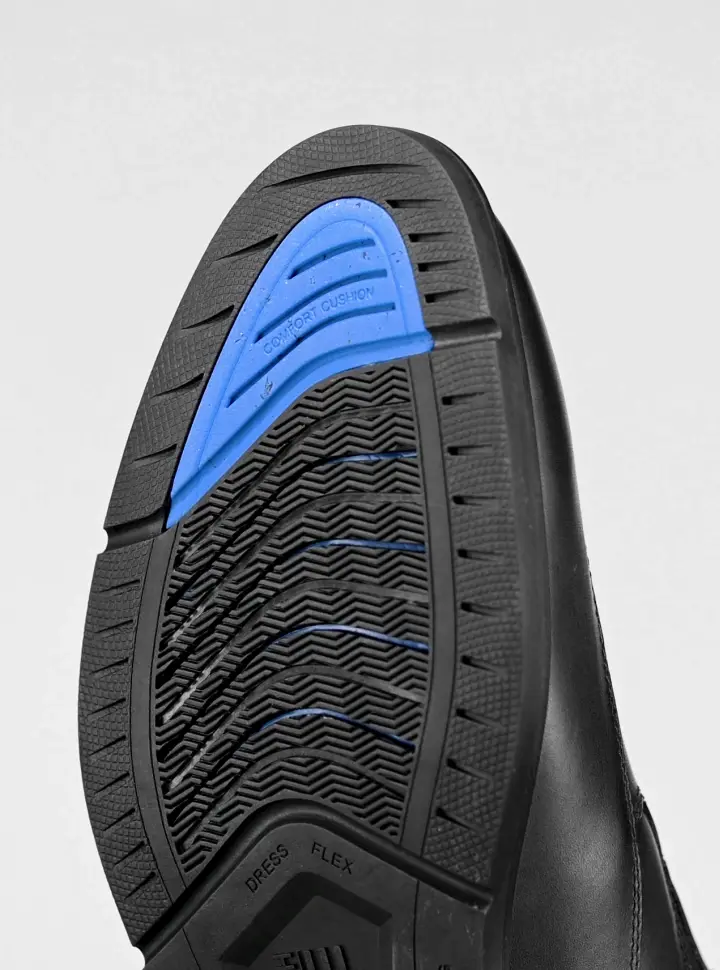 Gif features the Nunn Bush EZ on heel on the KORE Icon EZ Single Monk Strap. 