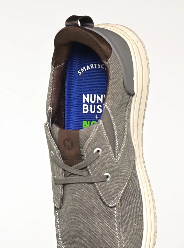 Gif features the Bloom footbed on the Brew City EZ Oxford.