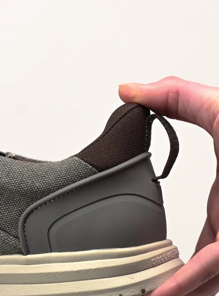 Gif features the sole on the Brew City EZ Oxford.