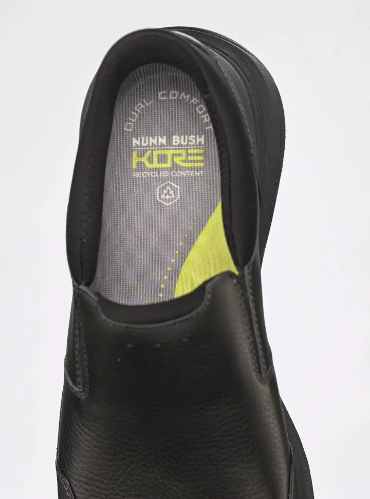 Gif features the KORE Dual Comfort footbed on the KORE Taz EZ Moc Toe Slip On.