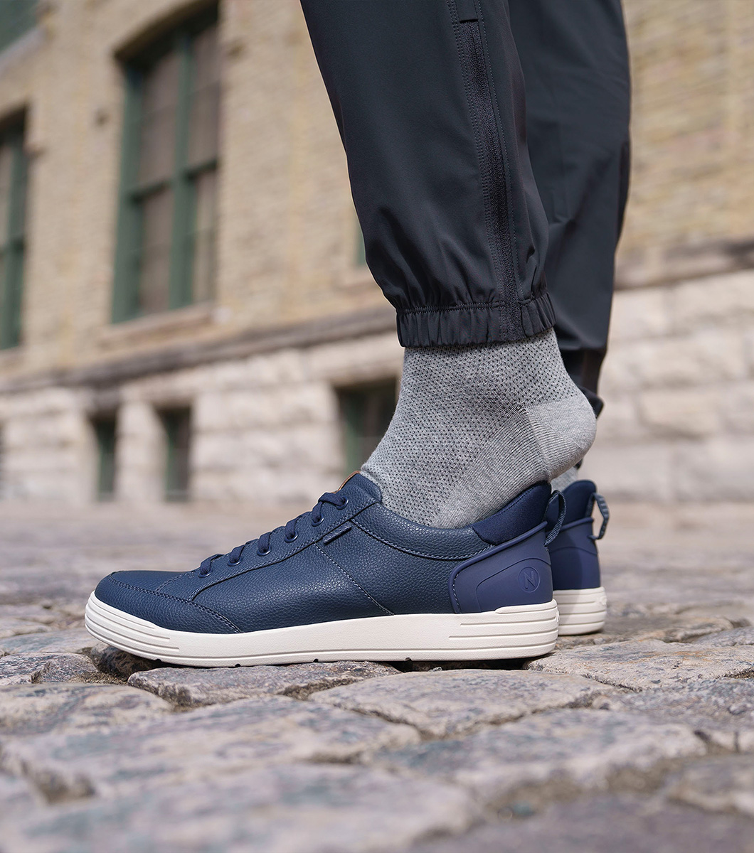 KORE City Walk EZ in Navy Multi Rotate View