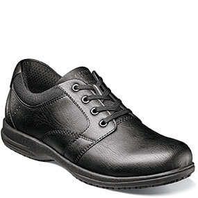 slip resistant shoes for restaurant workers
